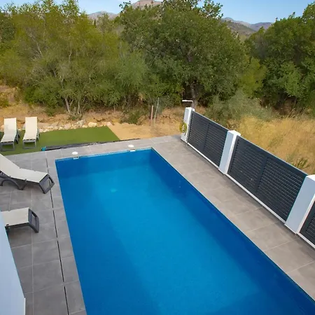Villa Mas Busca 72 - Costa Brava *